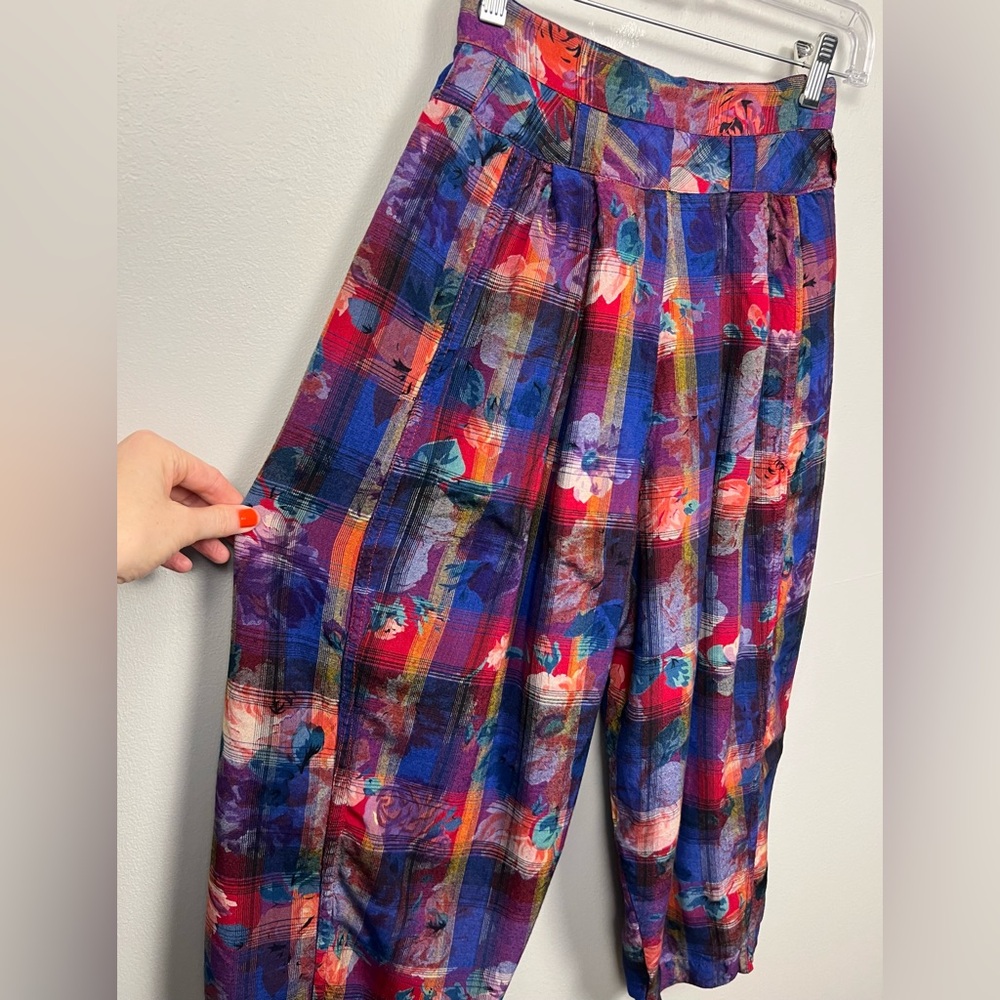 Vintage René Derhy Paris Two-Piece Set · Vibrant Floral Plaid Top & Harem Pants - Picture 4 of 16